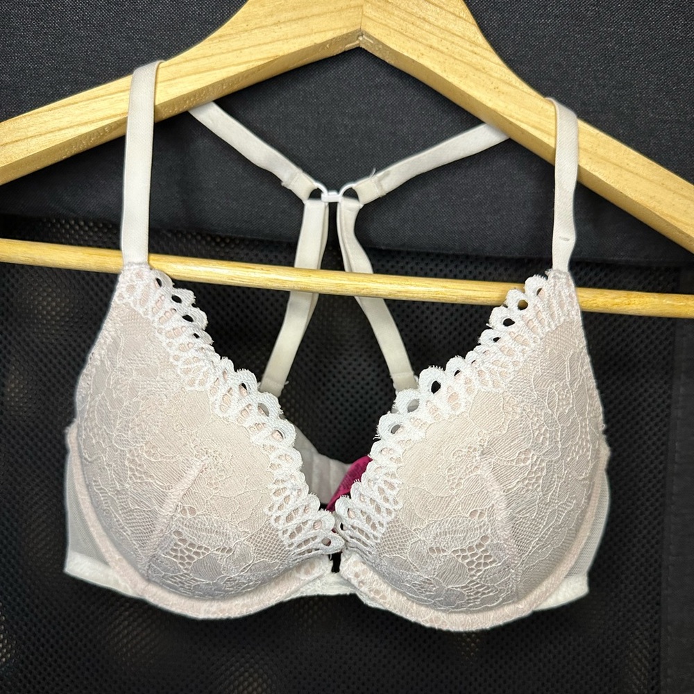 Lace OBSESSION Plunge Bra from La SENZA